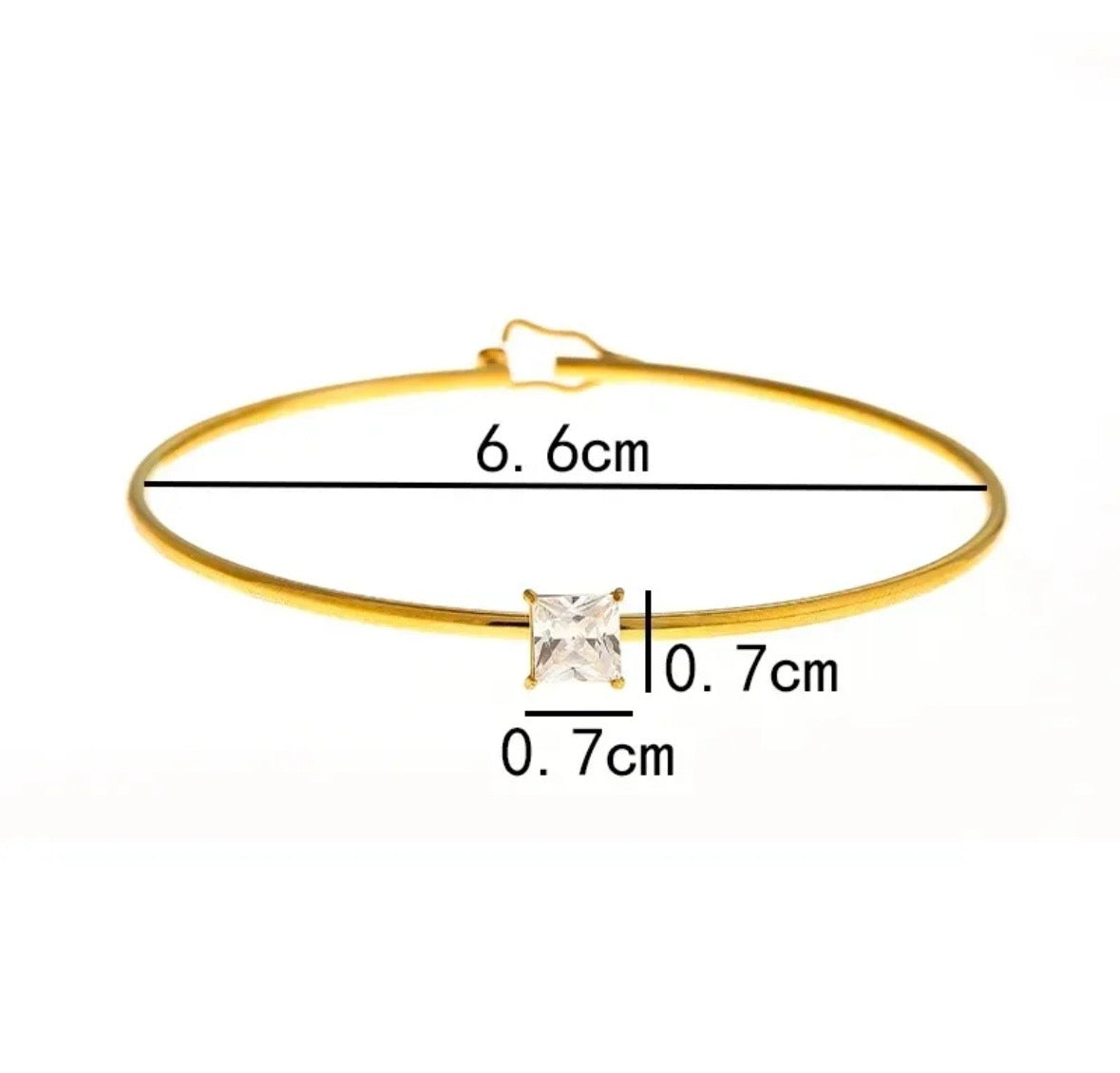 Zoé Emerald Bangle