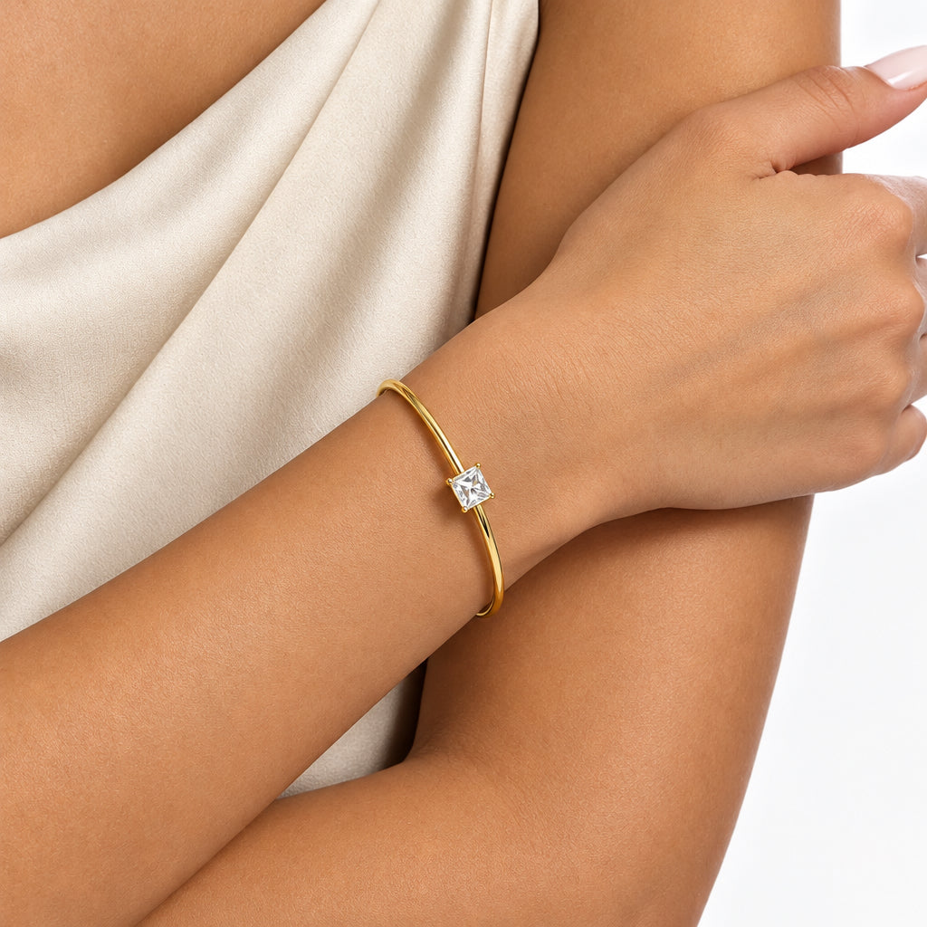 Zoé Emerald Bangle